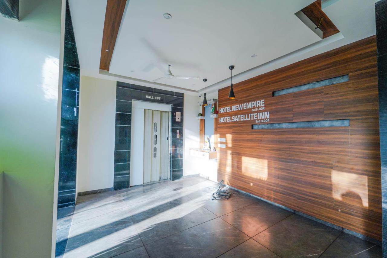 Hotel New Empire Ahmedabad Exterior foto